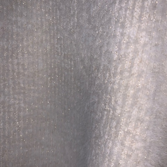 Loft sweater, feels like chenille! Gold flecks in material. Women’s XL $12 - Picture 2 of 5